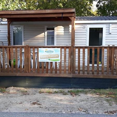 Happy Camp Mobile Homes In Camping Park Umag Karigador Exterior photo